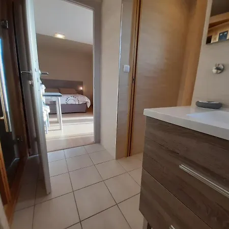 Des Douces'eure Cierrey